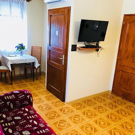 Bed and Breakfast Szuts Panzio Fertőrákos Esterno foto