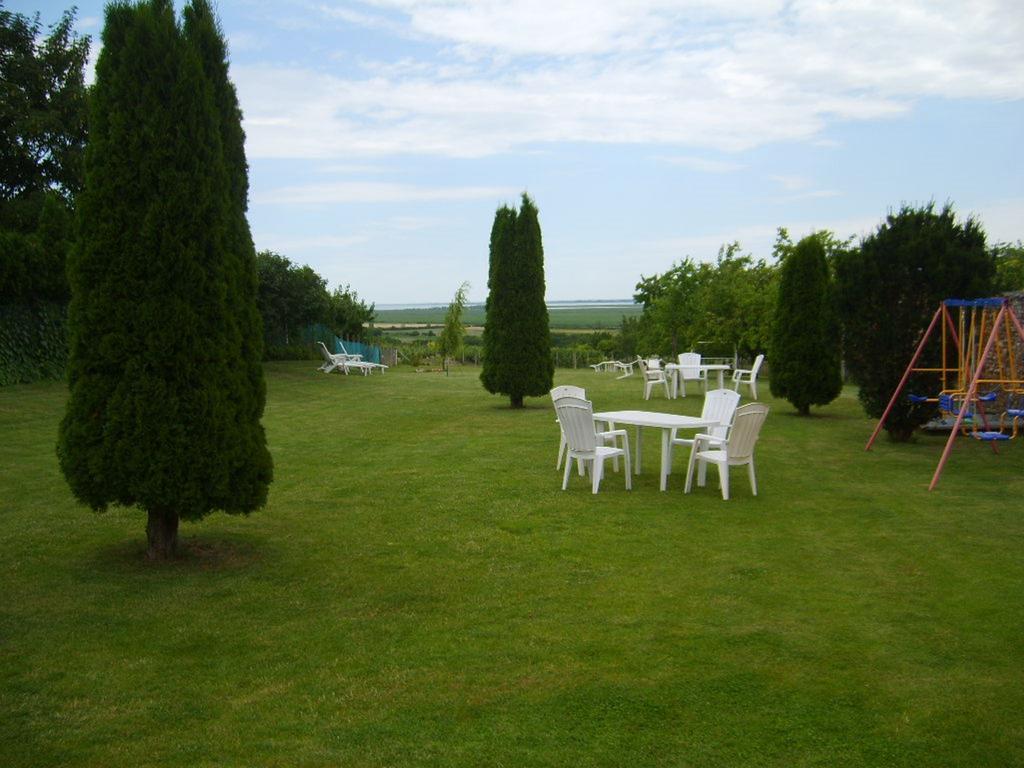 Bed and Breakfast Szuts Panzio Fertőrákos Esterno foto