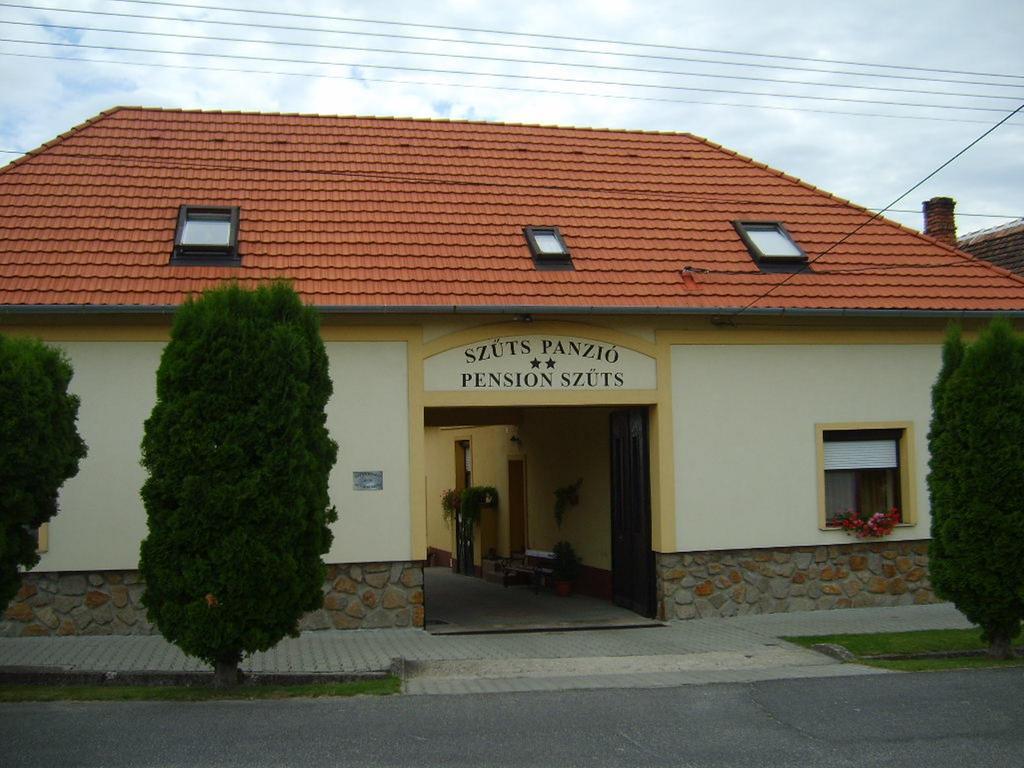 Bed and Breakfast Szuts Panzio Fertőrákos Esterno foto