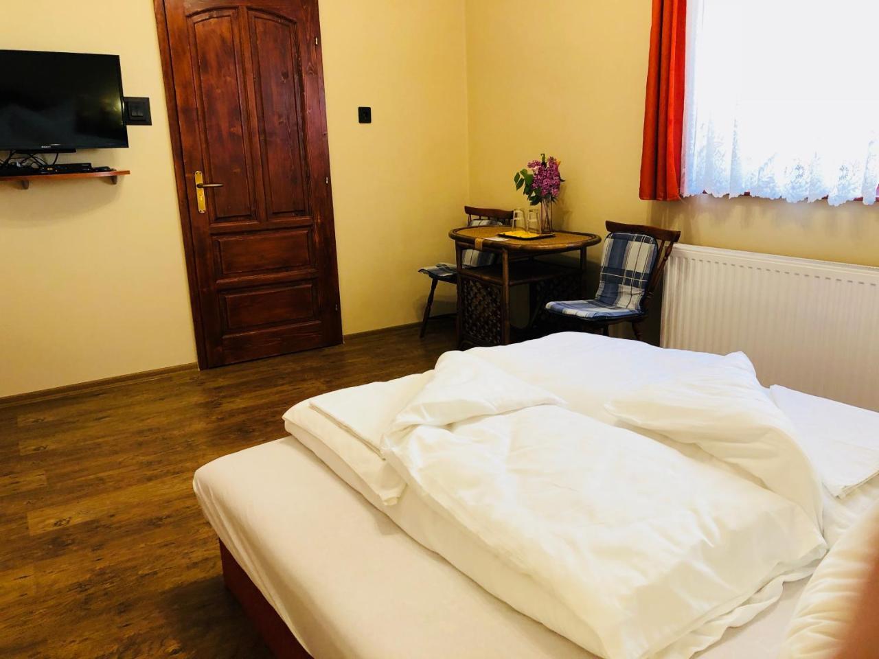Bed and Breakfast Szuts Panzio Fertőrákos Esterno foto