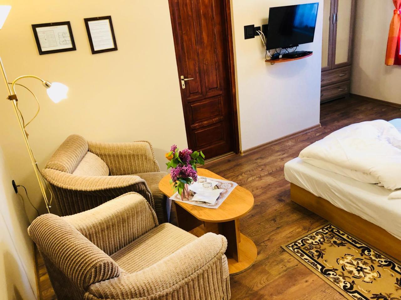 Bed and Breakfast Szuts Panzio Fertőrákos Esterno foto