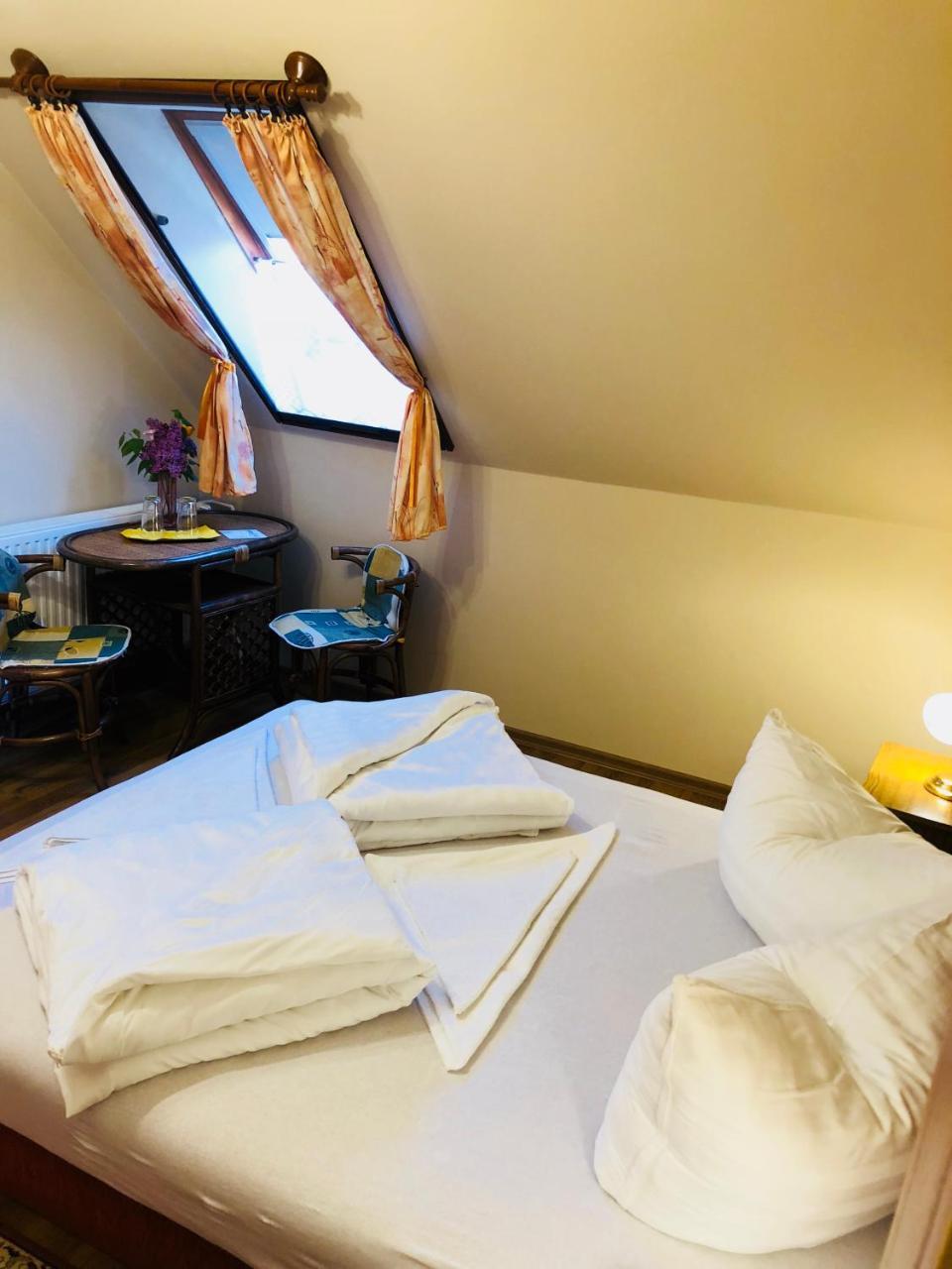 Bed and Breakfast Szuts Panzio Fertőrákos Esterno foto